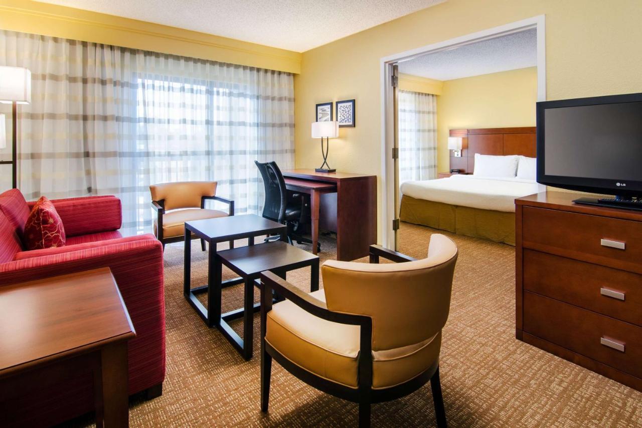 Sonesta Select Spartanburg Bagian luar foto